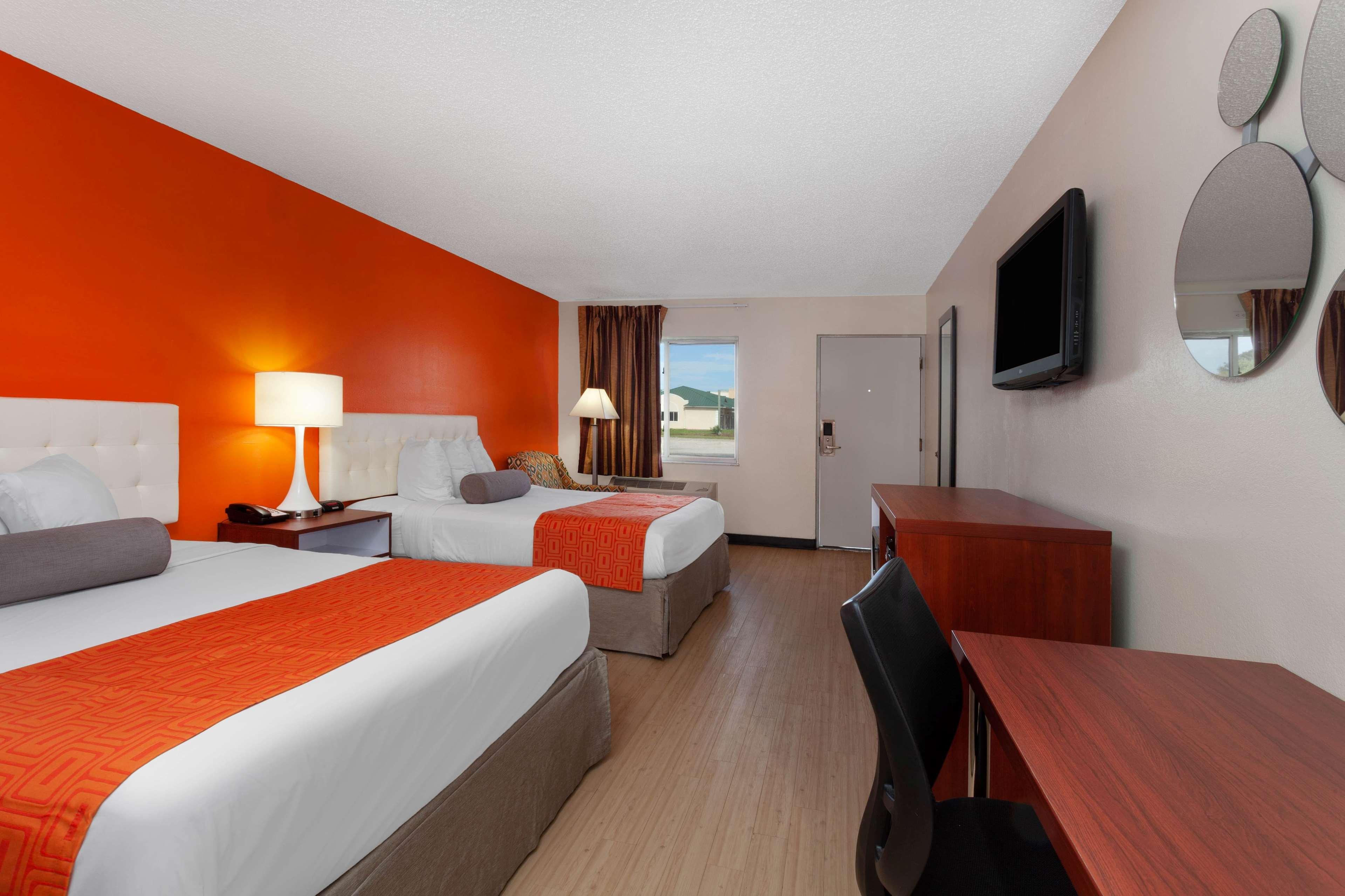 Howard Johnson By Wyndham Vero Beach/I-95 Bagian luar foto