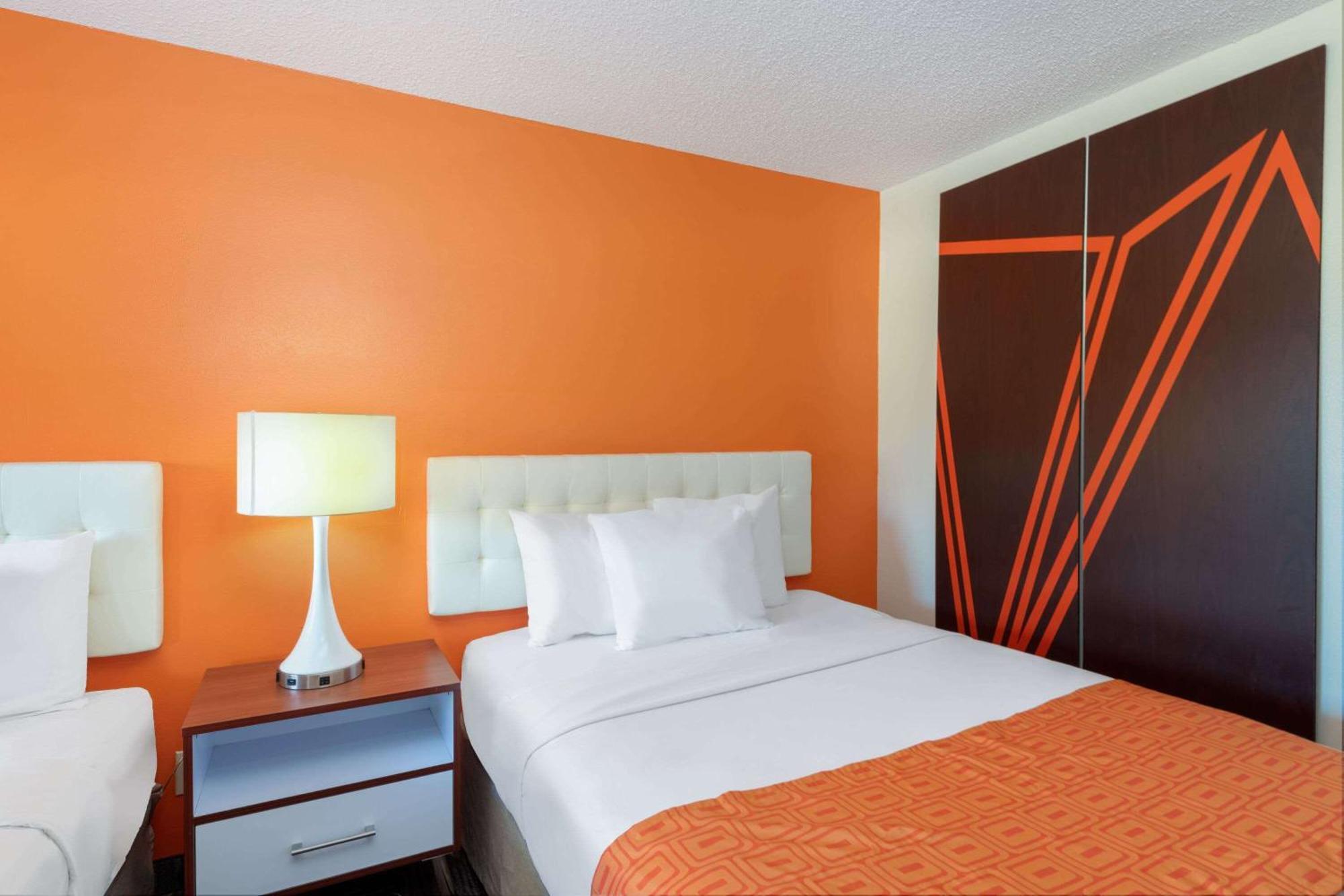 Howard Johnson By Wyndham Vero Beach/I-95 Bagian luar foto